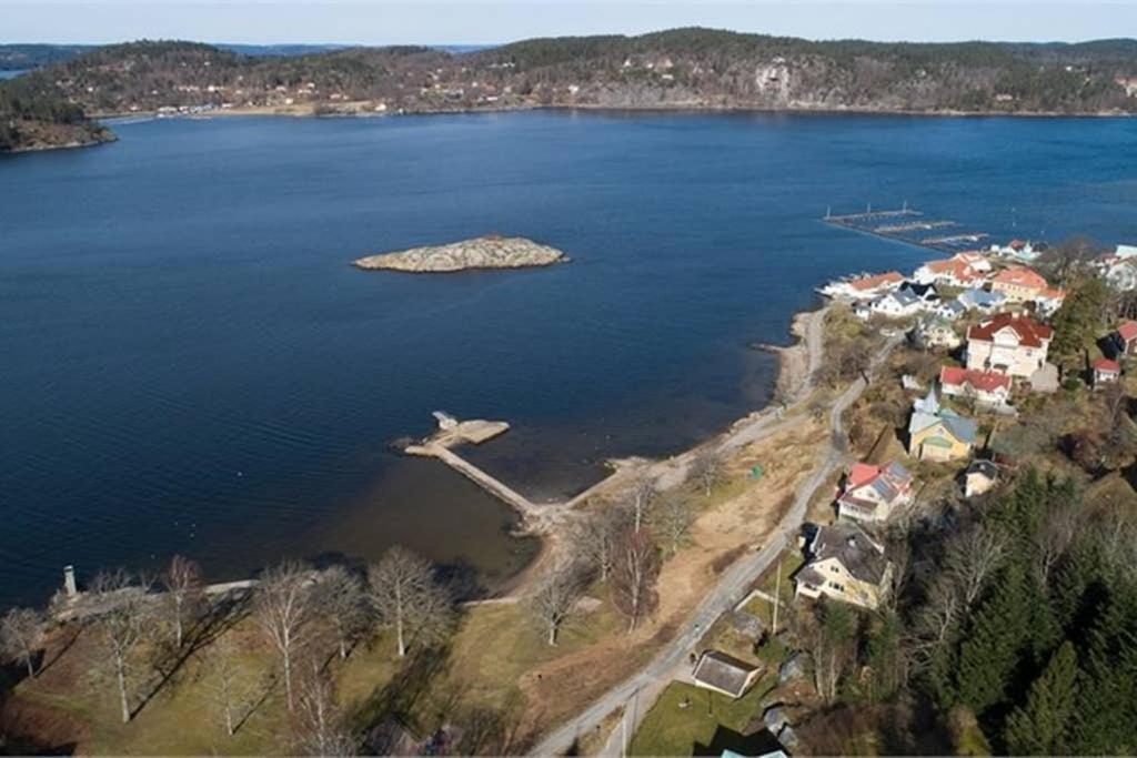 Nyrenoverat Kaellarlaegenhet Apartman Ljungskile Kültér fotó