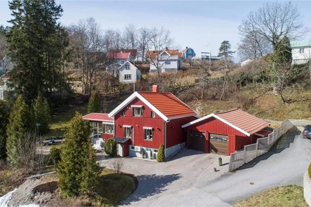 Nyrenoverat Kaellarlaegenhet Apartman Ljungskile Kültér fotó
